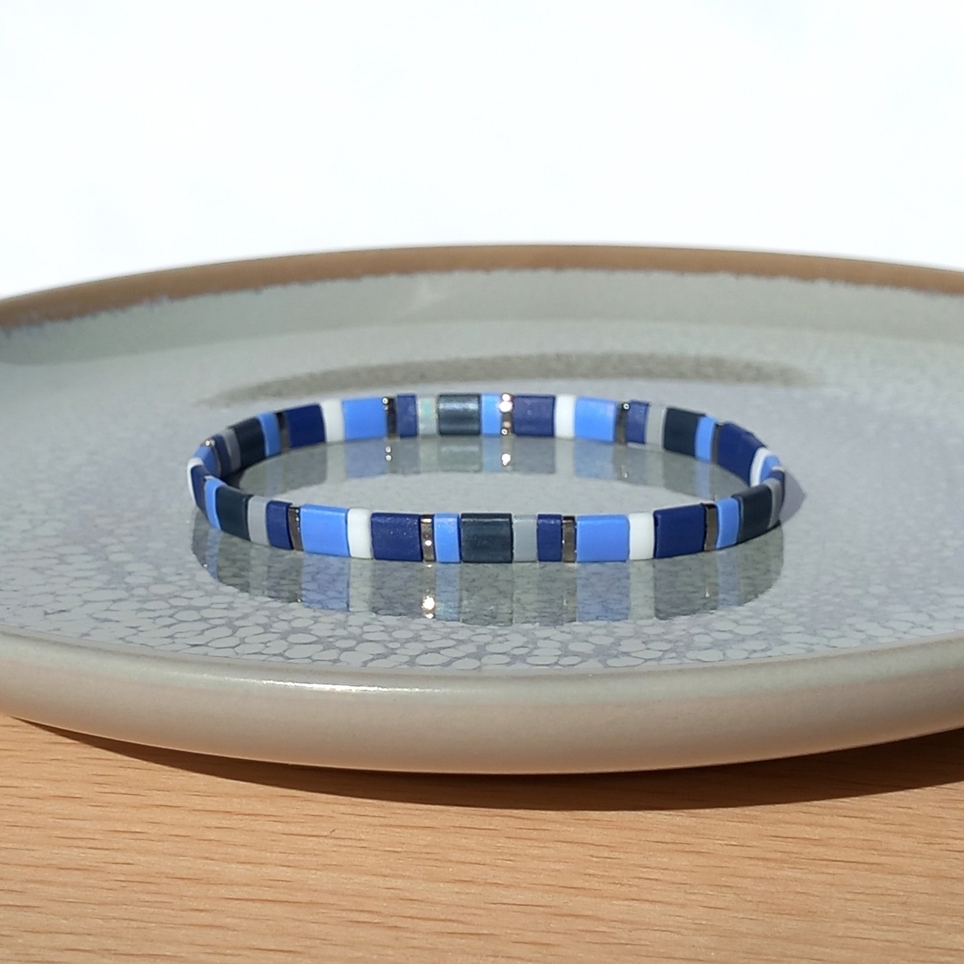 Miyuki tila stretch bracelet in light and dark blue, light and dark gray, white and nickel plated beads