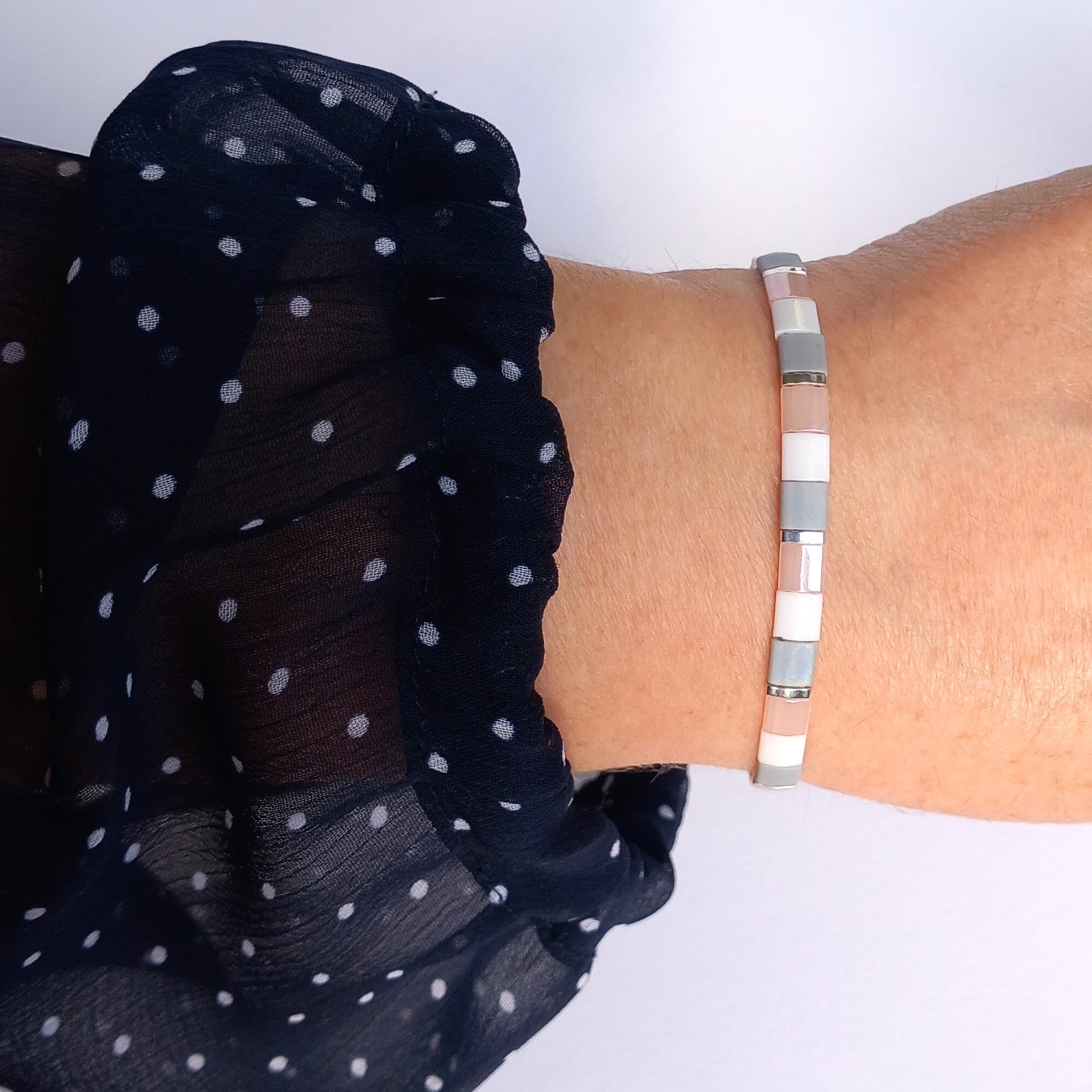Glass tile stretch bracelet in subtle colours, pale pink, white, gray and silver colour miyuki tila beads