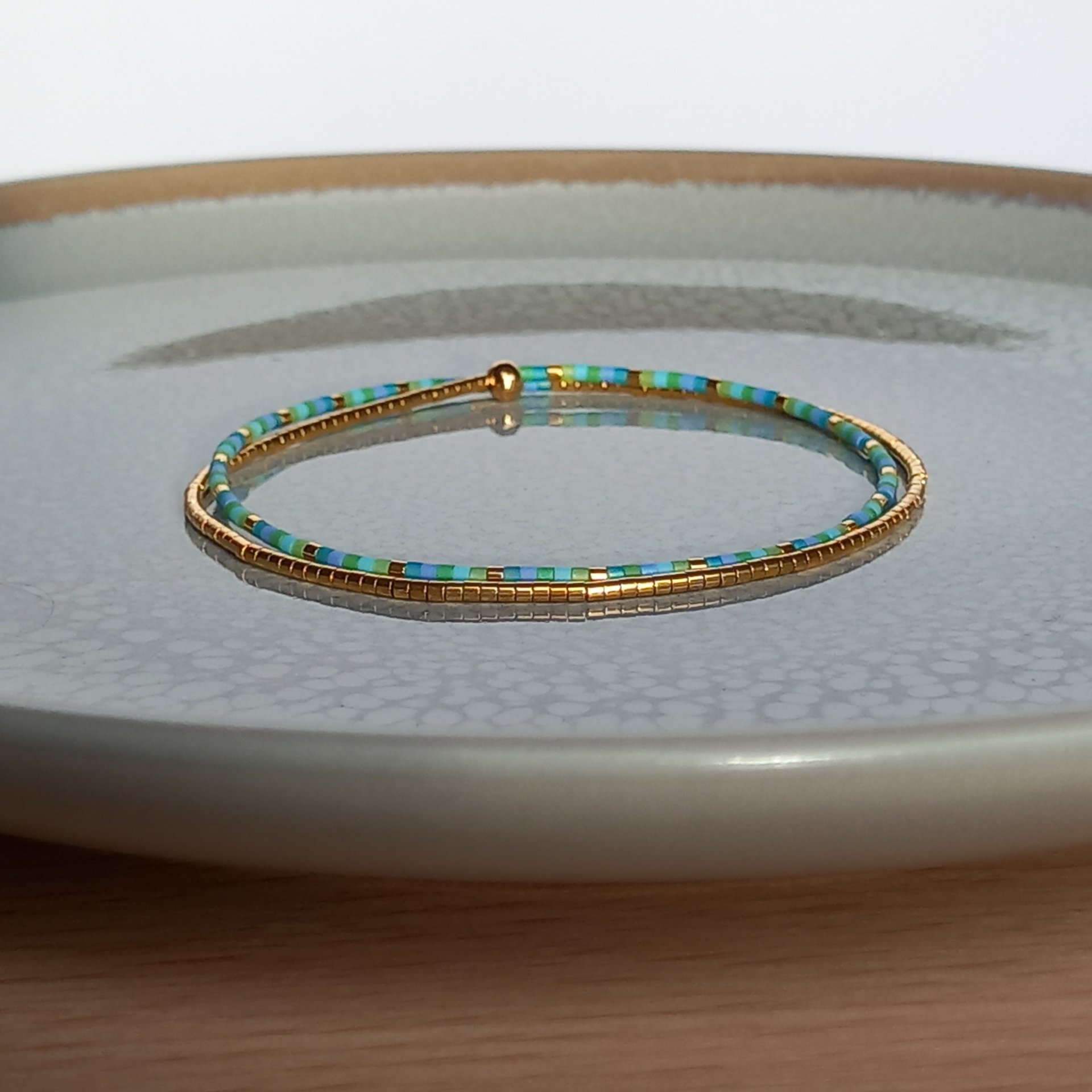 Thin glass beads stretch wrapped bracelet, summer jewelry with tiny miyuki beads in blue, green and gold, minimalist, comfortable and light