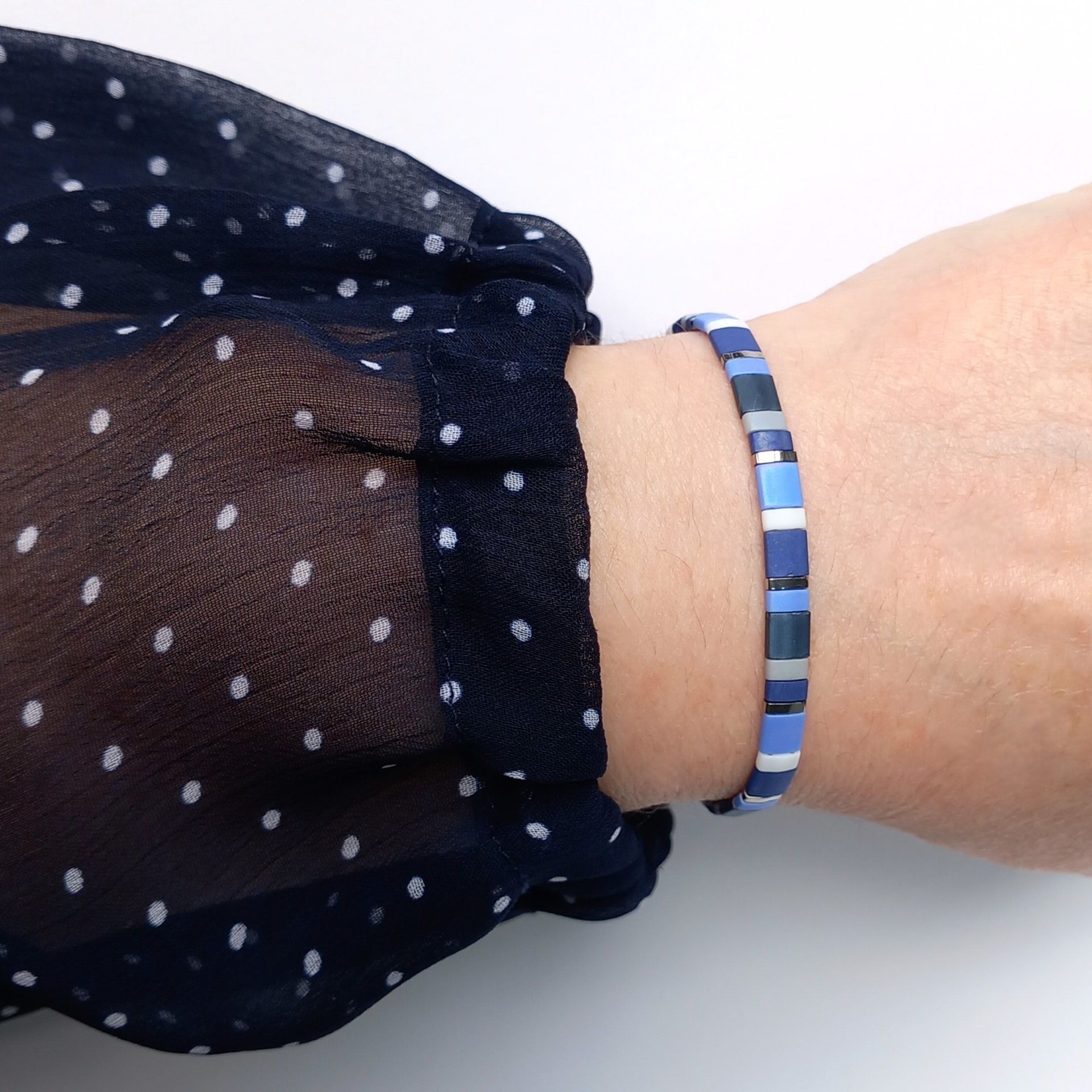 Miyuki tila stretch bracelet in light and dark blue, light and dark gray, white and nickel plated beads