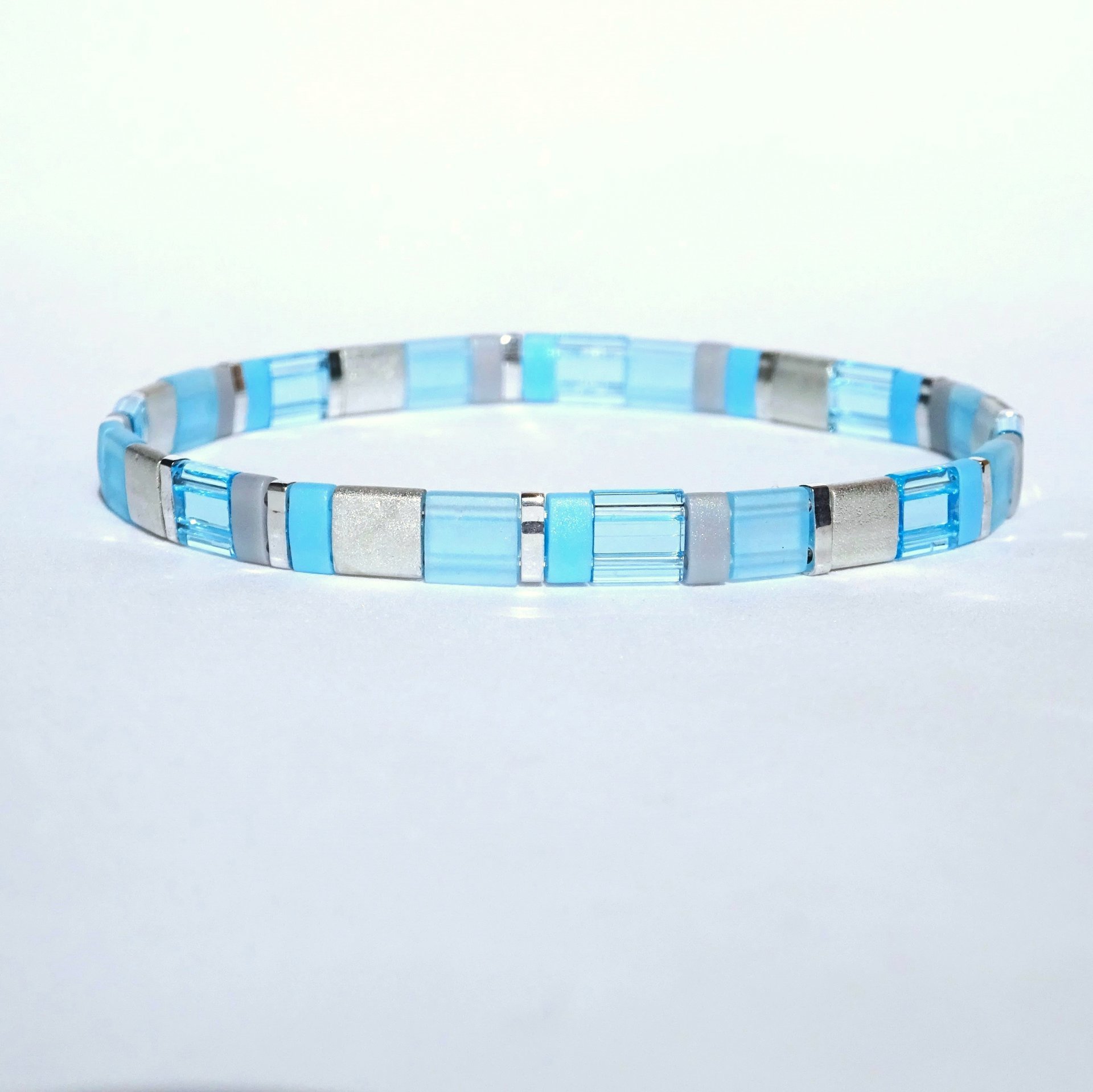 Miyuki tila stretch bracelet, sky blue, silver color and gray tila beads, light colors, sunny summer jewelry