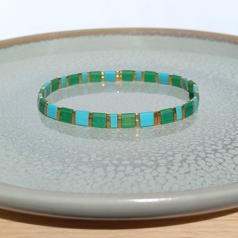 Miyuki tila stretch bracelet, emerald green, turquoise blue and gold-plated tila beads